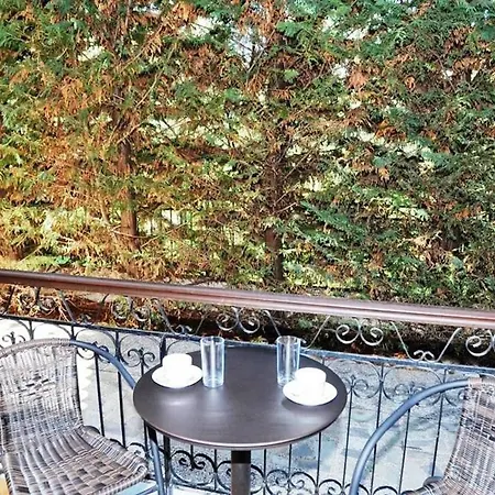 Apartment Comfy Studio With Garden, A Step From The Beach Avía